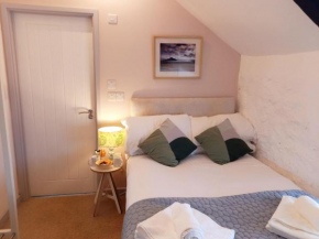 Wheal Leisure, Cosy Double with B&B, Cape Cornwall Club, St Just